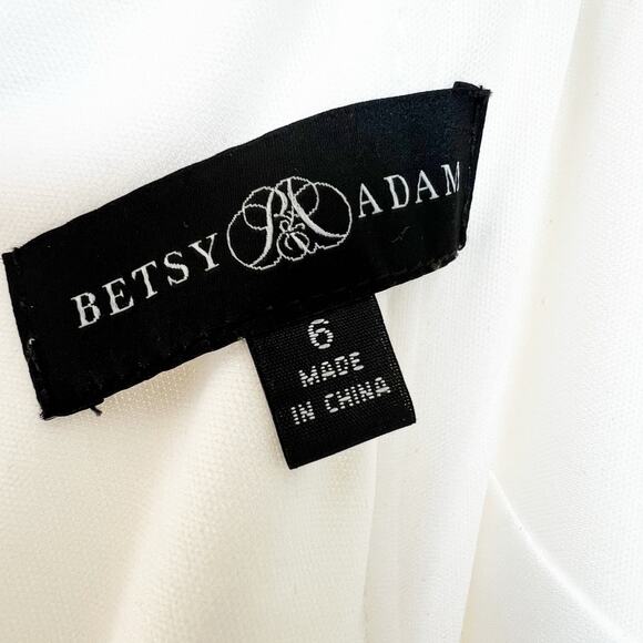 Betsy & Adam Long Scuba Crepe Sleeveless Gown Flower Trim Black White Size 6 NWT - Picture 9 of 13